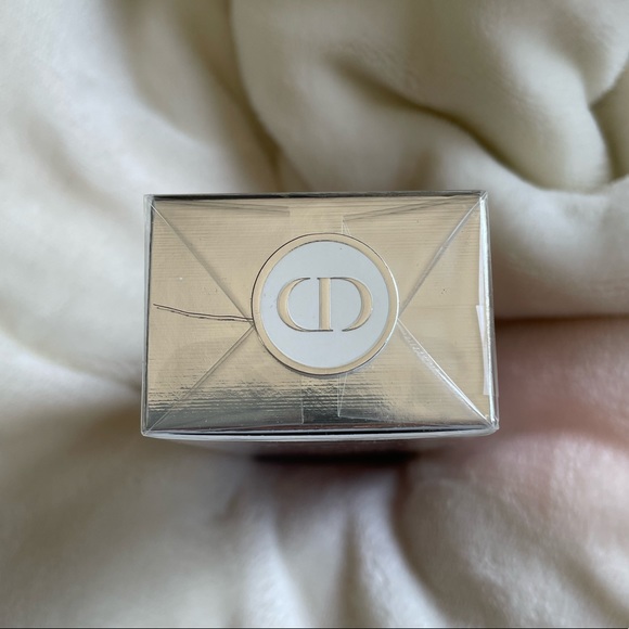 Dior One Essential Super Serum - Picture 2 of 4